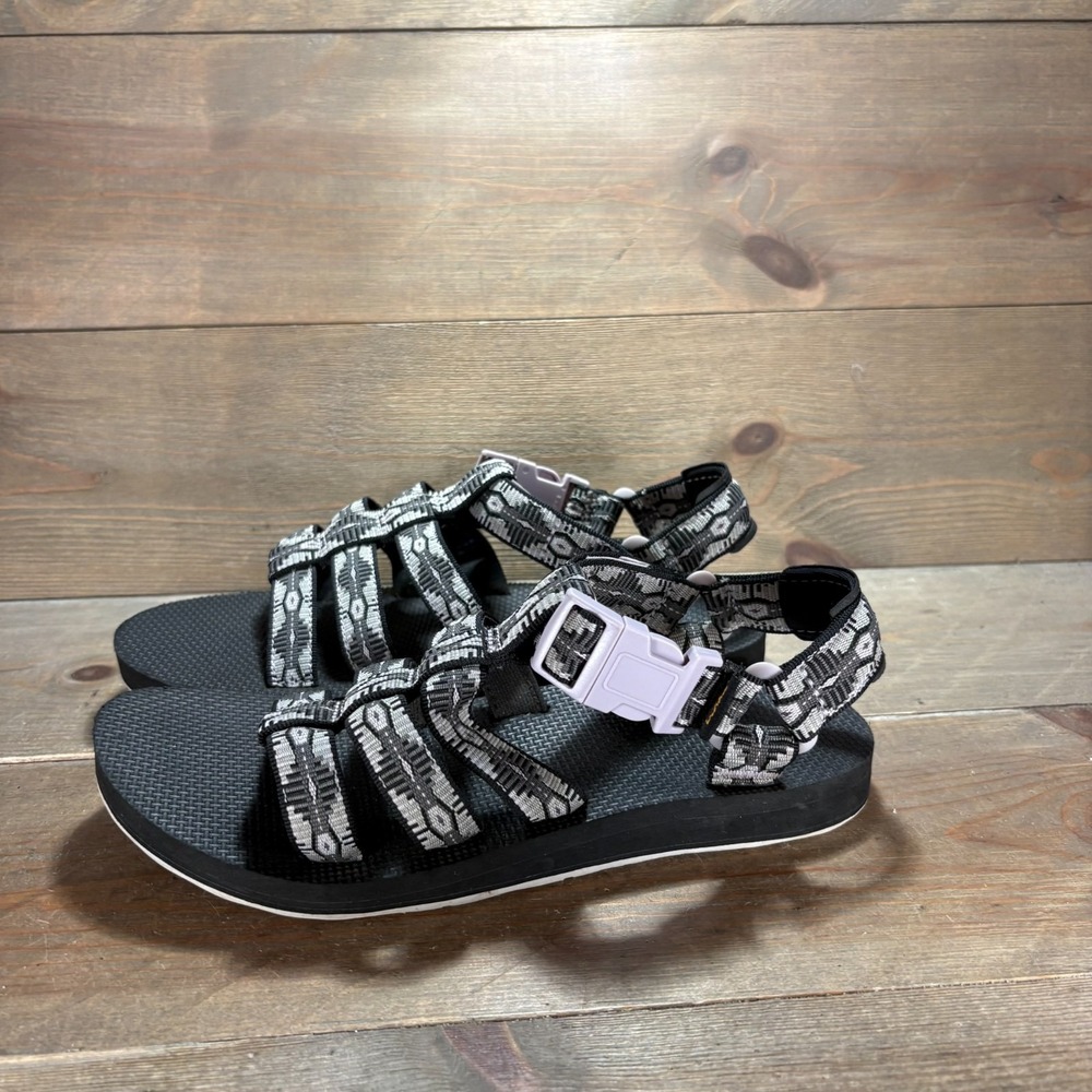 Teva Original Universal Womens size 7 shoes Black Strappy sandals